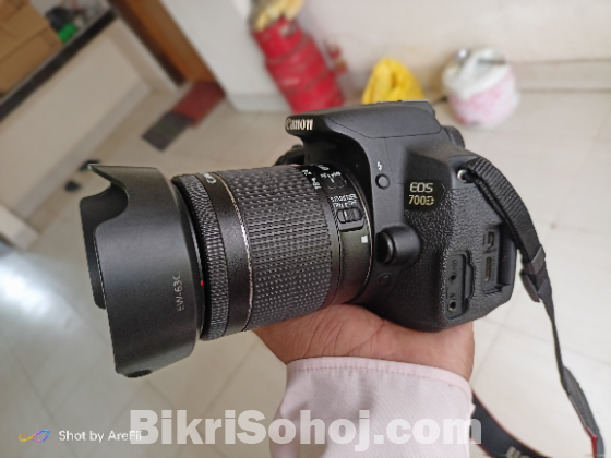 Canon 700D with kit lens